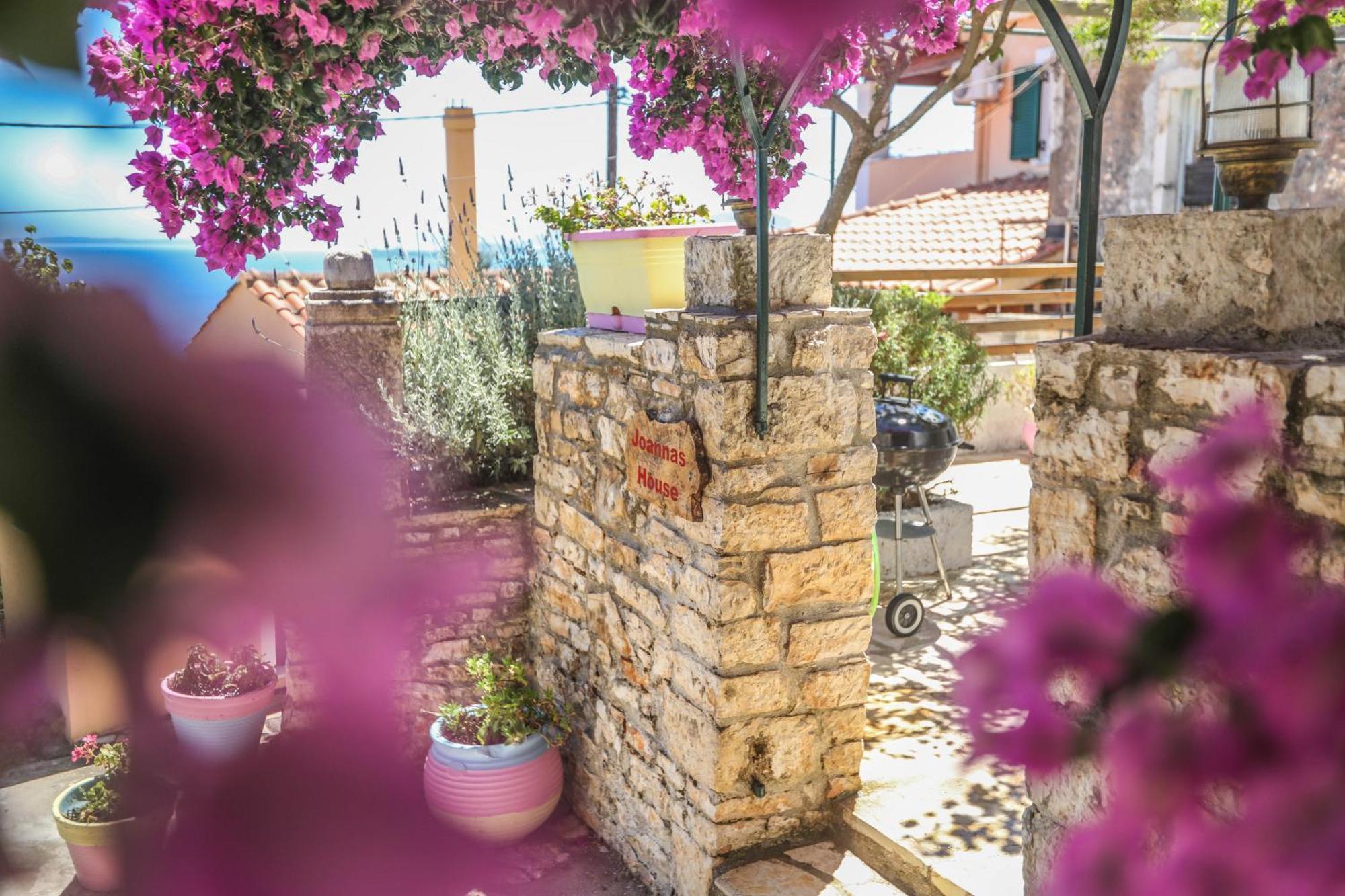Ferienwohnung Joannas Sea-View Stone House Katávolos Exterior foto